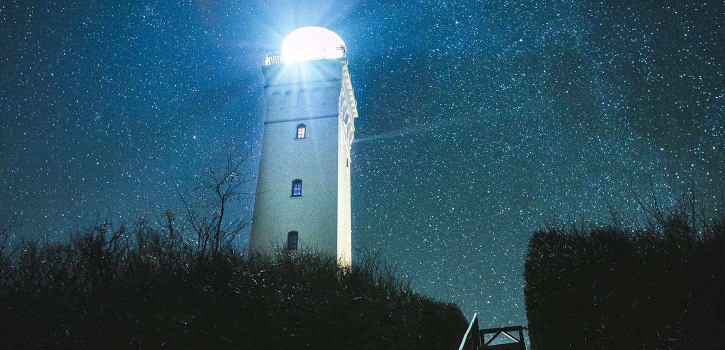 Keldsnor Fyr med stjernehimmel