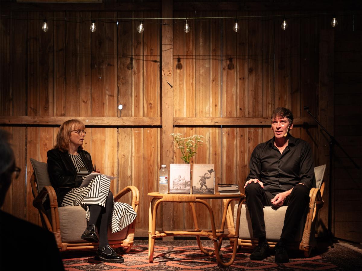 begivenheder på Langeland, Bøger og Bølger