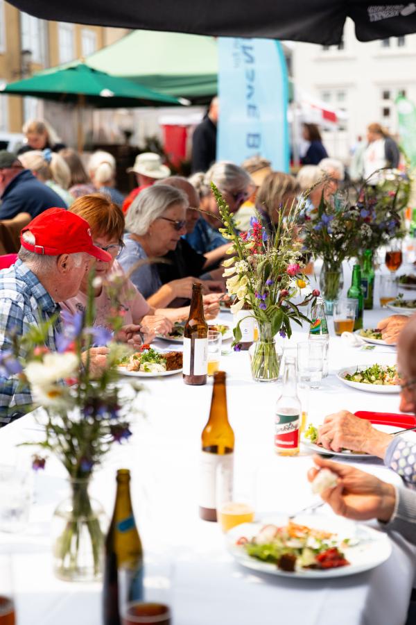 Langbordsmiddag på Torvet i Rudkøbing